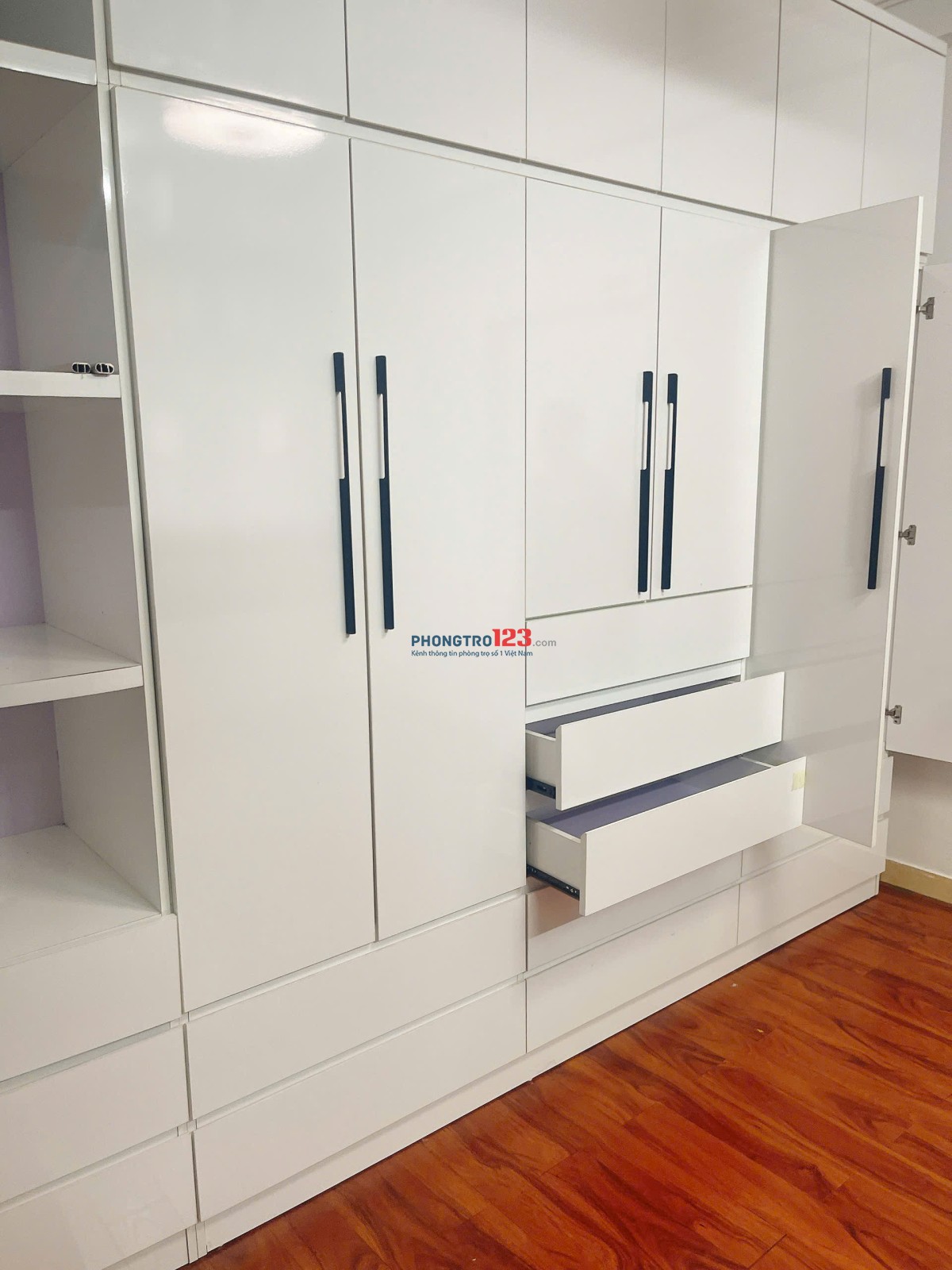 Cho thuê nhà ngõ 333 phố Vọng, 25m× 5 tầng. đủ tiện nghi, giá 10tr/tháng
