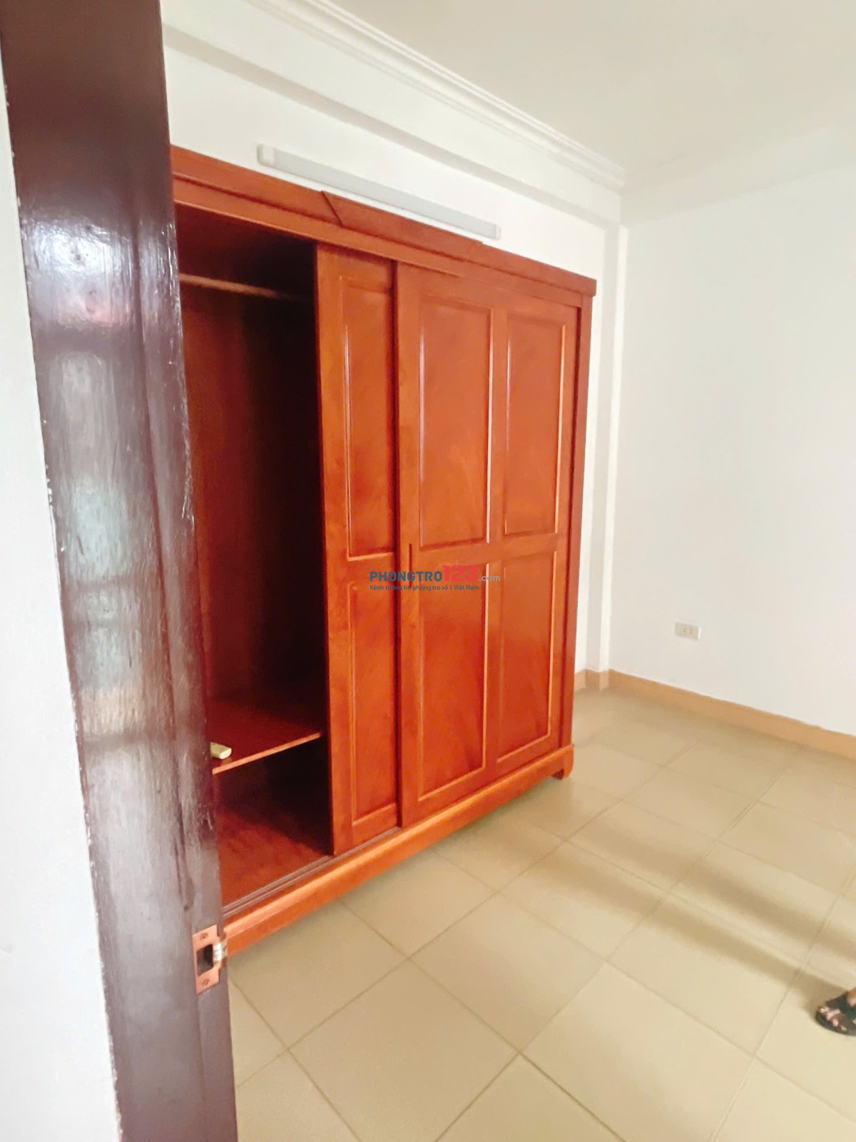 Cho thuê nhà ngõ 333 phố Vọng, 25m× 5 tầng. đủ tiện nghi, giá 10tr/tháng