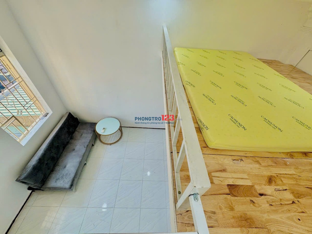 Phòng Duplex Có gác Full Nội Thất Ban Công Máy Giặt Riêng ngay QL13 gần Đại học Luật, UEF, Hutech