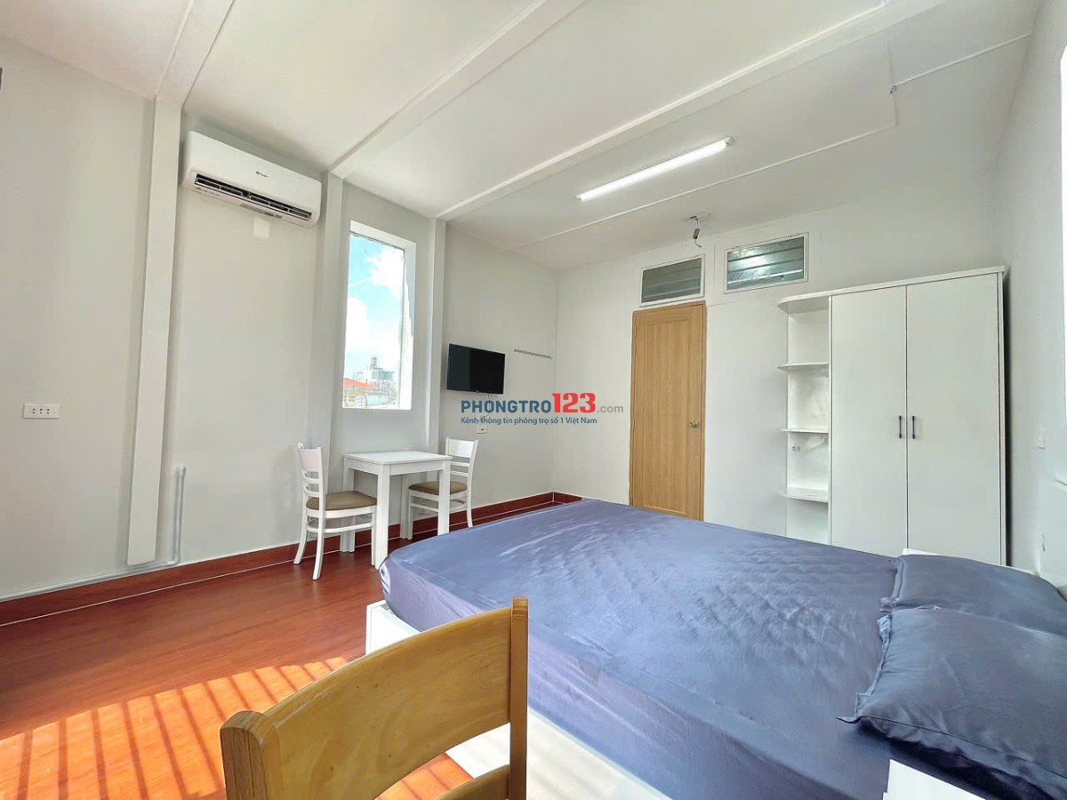 STUDIO FULL NỘI THẤT – PHÓ ĐỨC CHÍNH, BÌNH THẠNH – BAN CÔNG LỚN – GẦN LANMARK 81, ĐH HOA SEN, QUẬN1