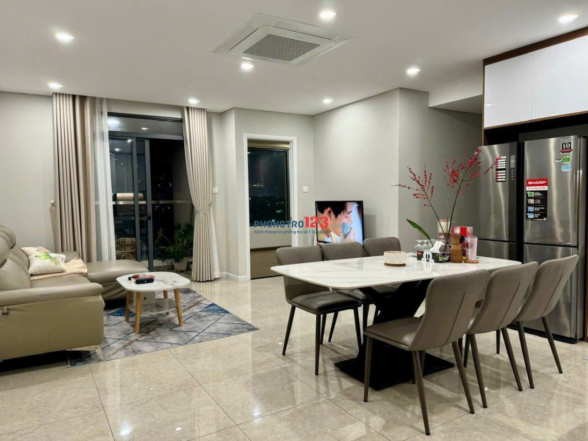 Chung cư Sky Center, Phổ Quang, TB: 75m2, 2p ngủ, NTCC, 17triệu