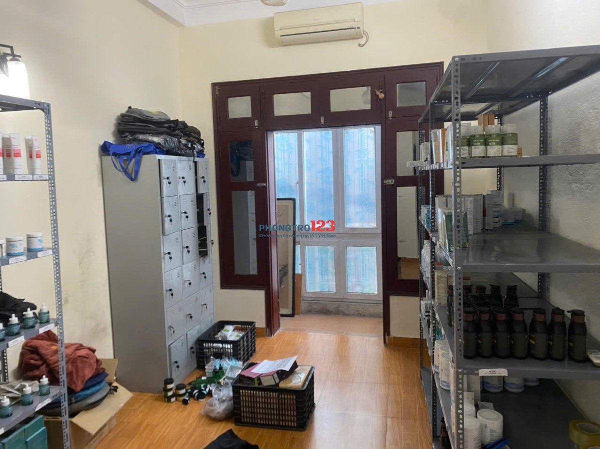 Cho thuê nhà nguyên căn Phố Vạn Phúc, Ba Đình. Vừa ở vừa kinh doanh. Chỉ 10tr
