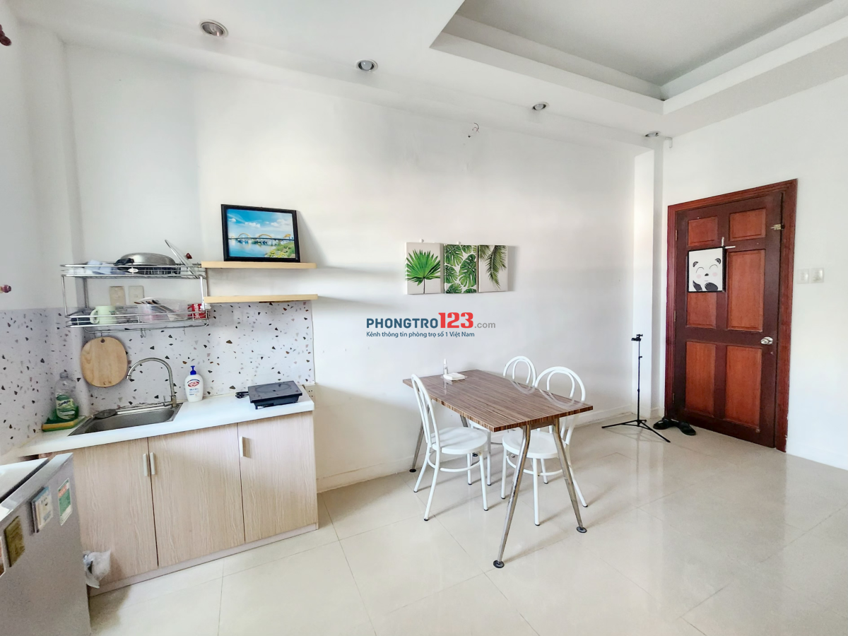 Căn hộ 1PN đầy đủ nội thất, gần Sân bay