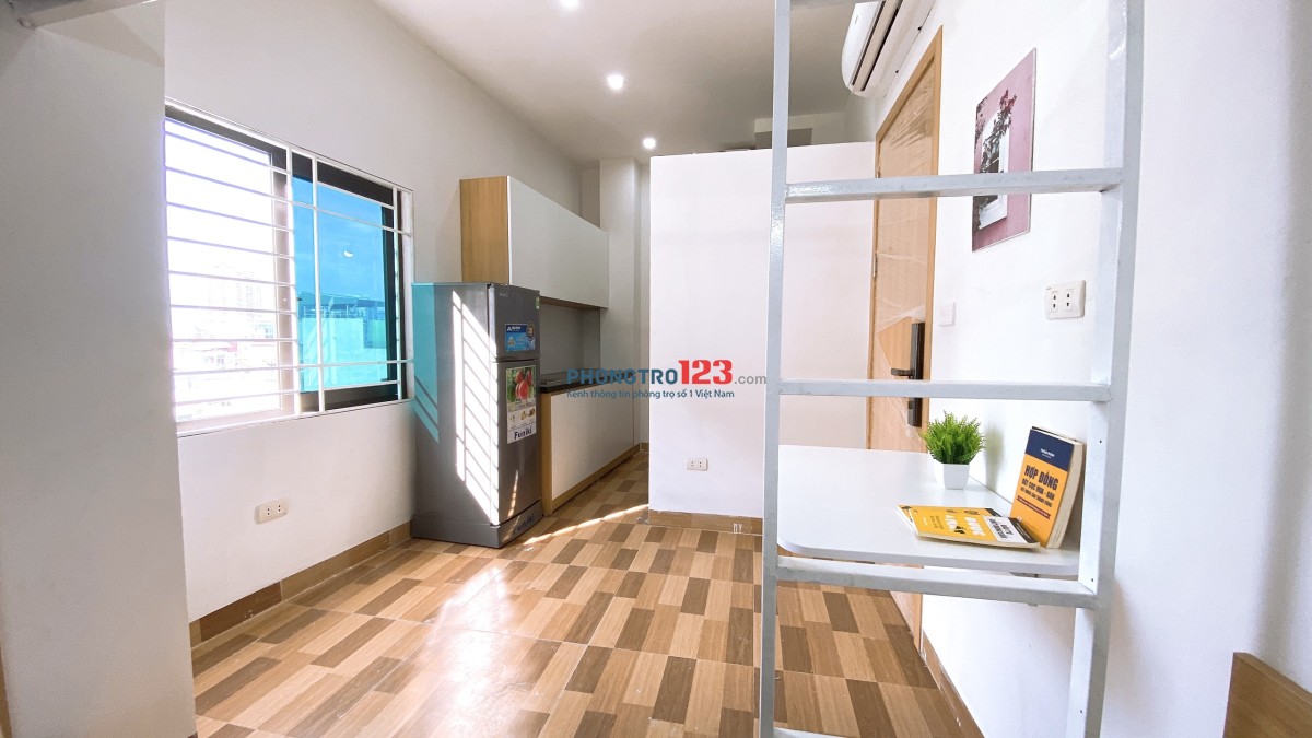 Cho thuê căn CCMN 2 không gian ngủ Full đồ, có gác, cửa sổ ngõ 21 Lê Văn Lương