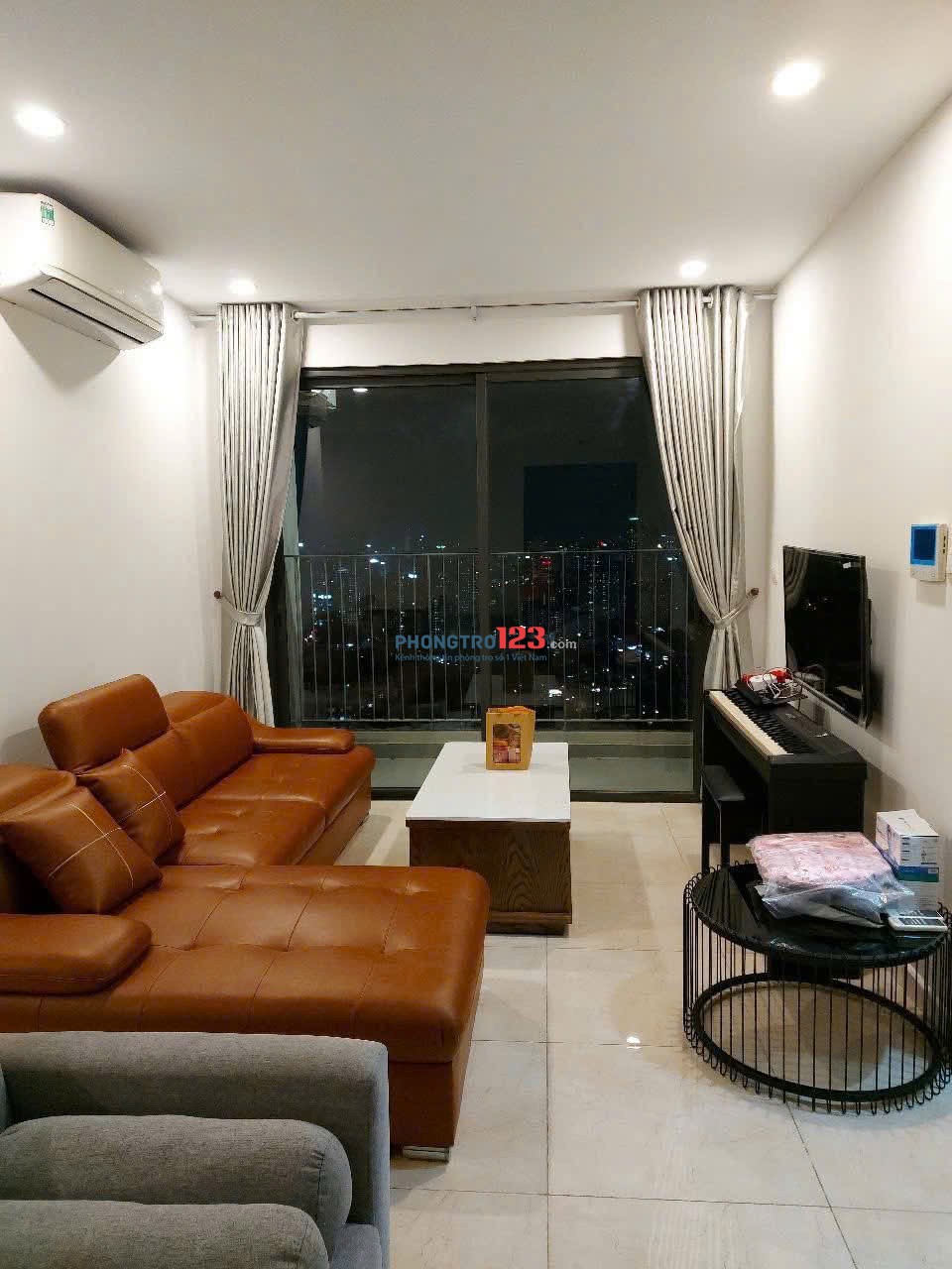 Modern High-Rise Apartment for Rent in the Heart of Hanoi – Stunning 40th Floor View