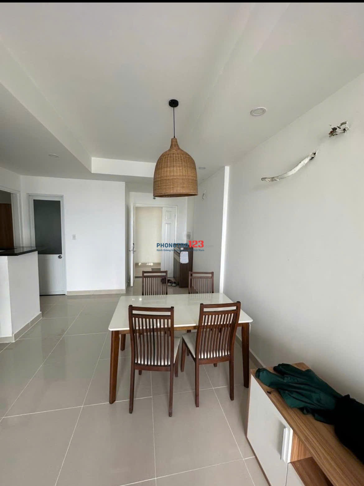 Carillon 2, Trịnh Đình Thảo, Hòa Thạnh, Tân Phú : 87m2, 2p ngủ,10tr/th