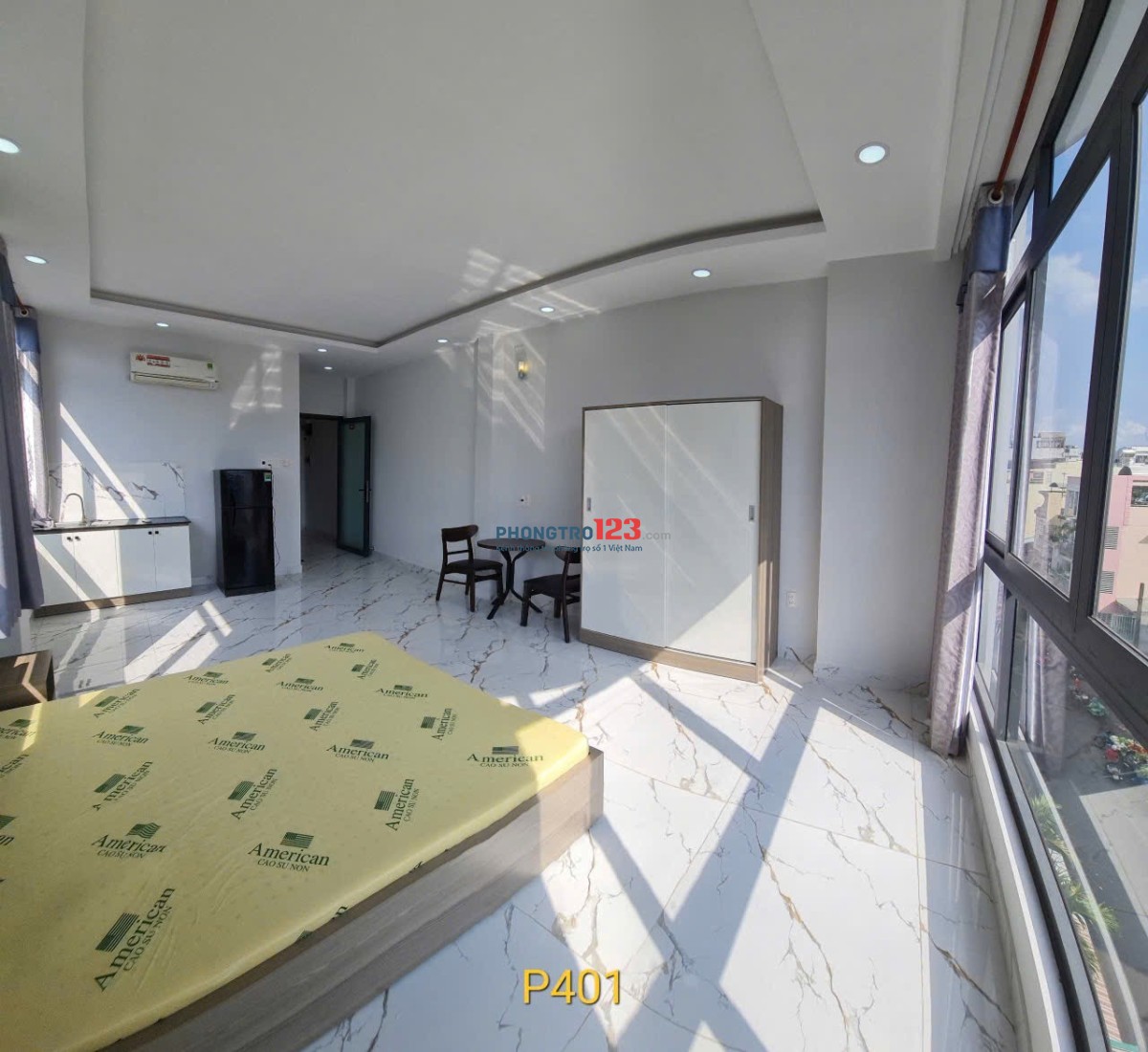 Cho thuê căn hộ thang máy cửa sổ lớn Nguyễn Duy Dương quận 10 gần đại học Kinh Tế UEH