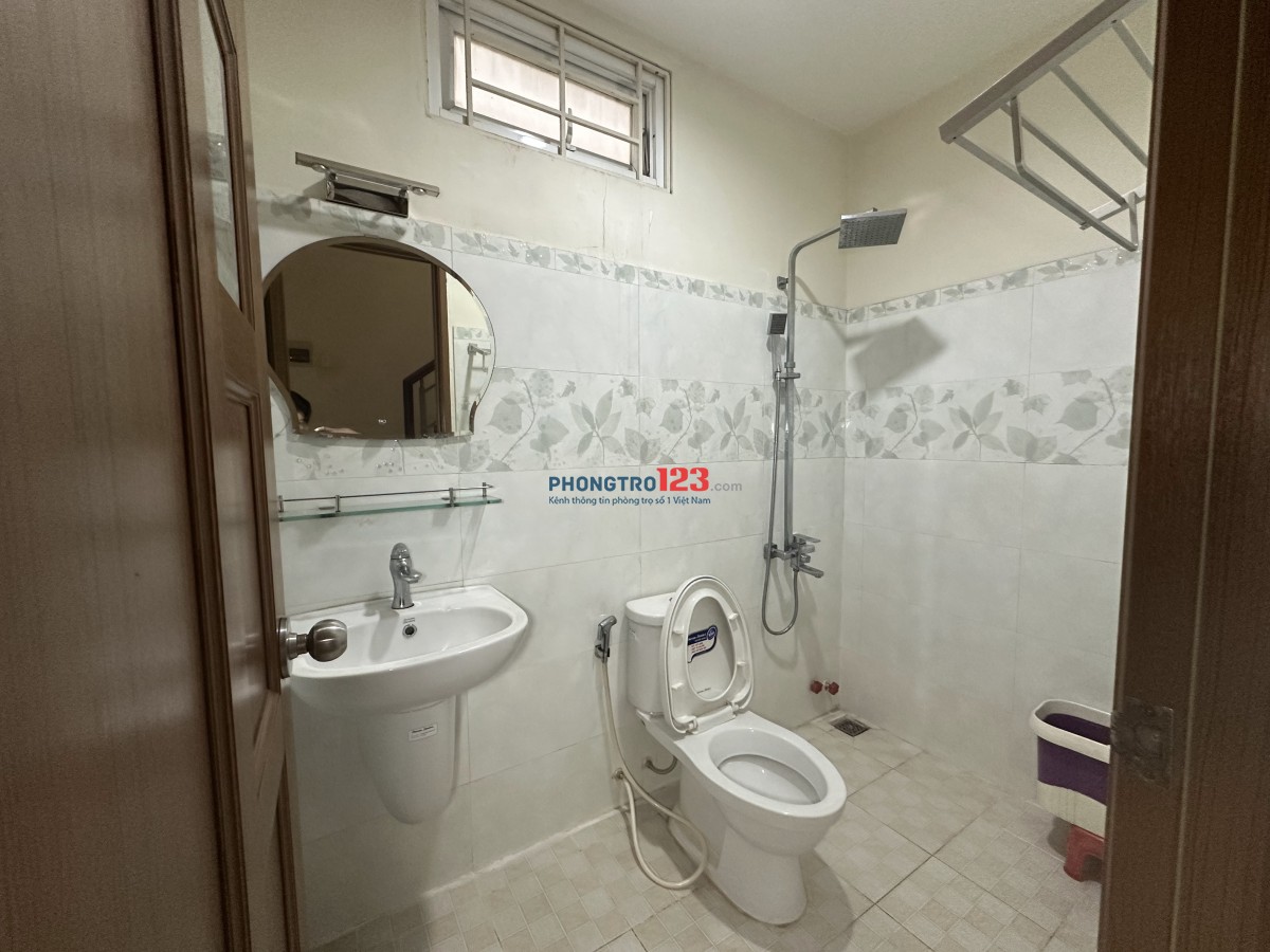 CHO THUÊ PHÒNG NGAY- MÁY LẠNH - FULL NT - SẠCH SẼ - NGÃ TƯ PHÚ NHUẬN - NG KIỆM