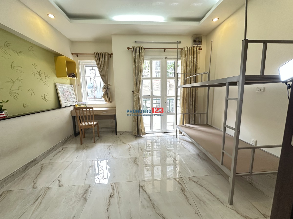 CHO THUÊ PHÒNG NGAY- MÁY LẠNH - FULL NT - SẠCH SẼ - NGÃ TƯ PHÚ NHUẬN - NG KIỆM