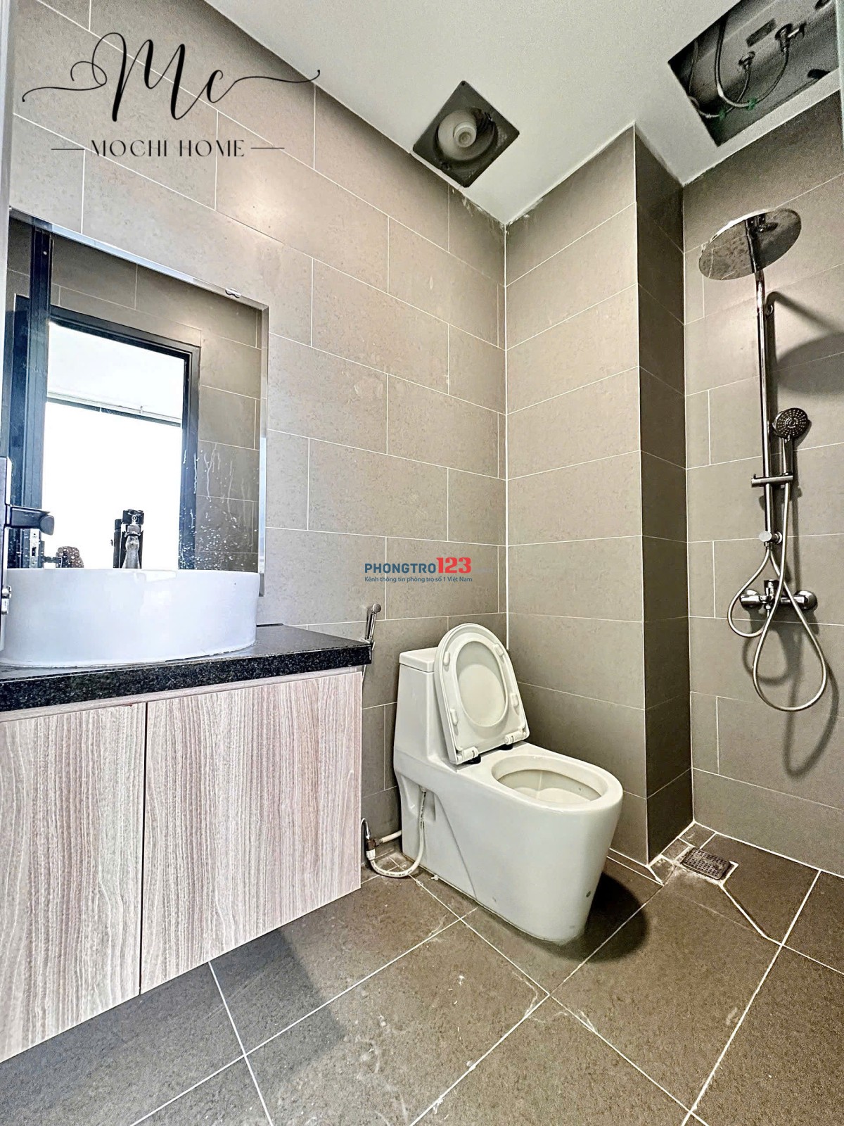Cho thuê căn hộ đầy đủ nội thất giáp Q1 và đại học HIU HUTECH Ngoại Thương UEF