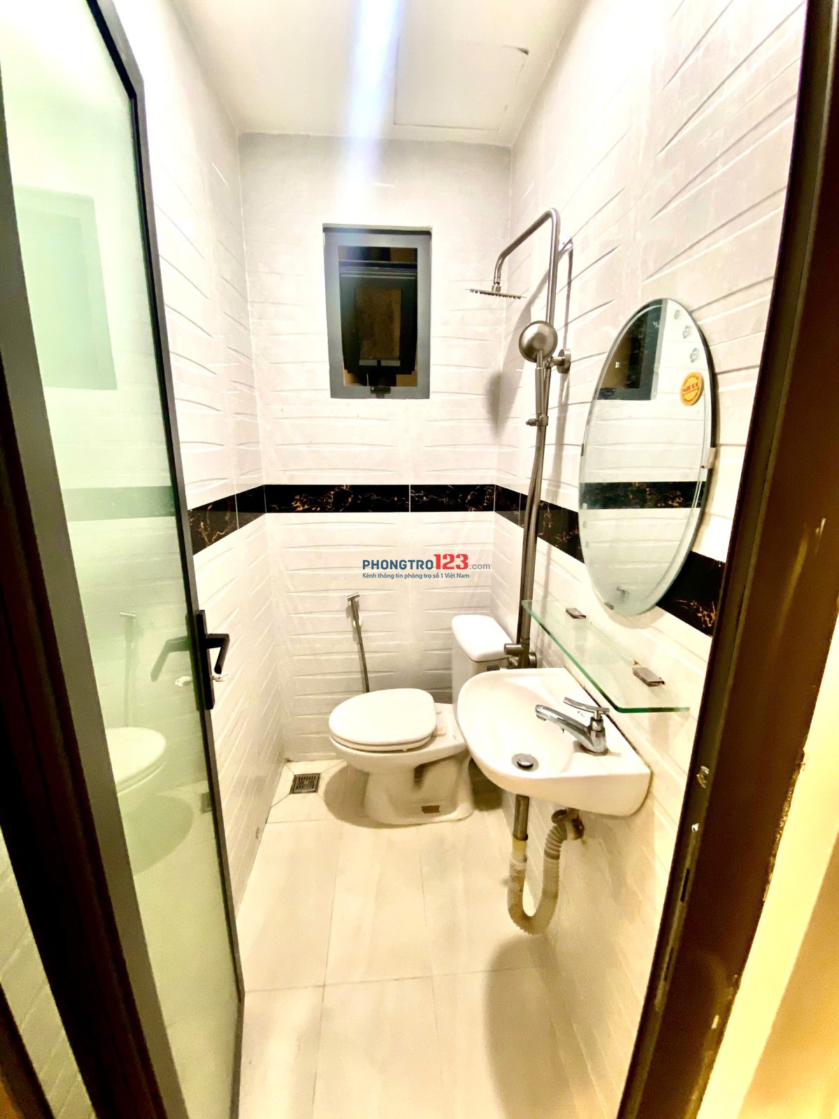 PHÒNG TRỌ CÓ CỬA SỔ THOÁNG – NƠ TRANG LONG, GẦN VĂN LANG, PHẠM VĂN ĐỒNG NGUYỄN XÍ, CẦU BÌNH LỢI