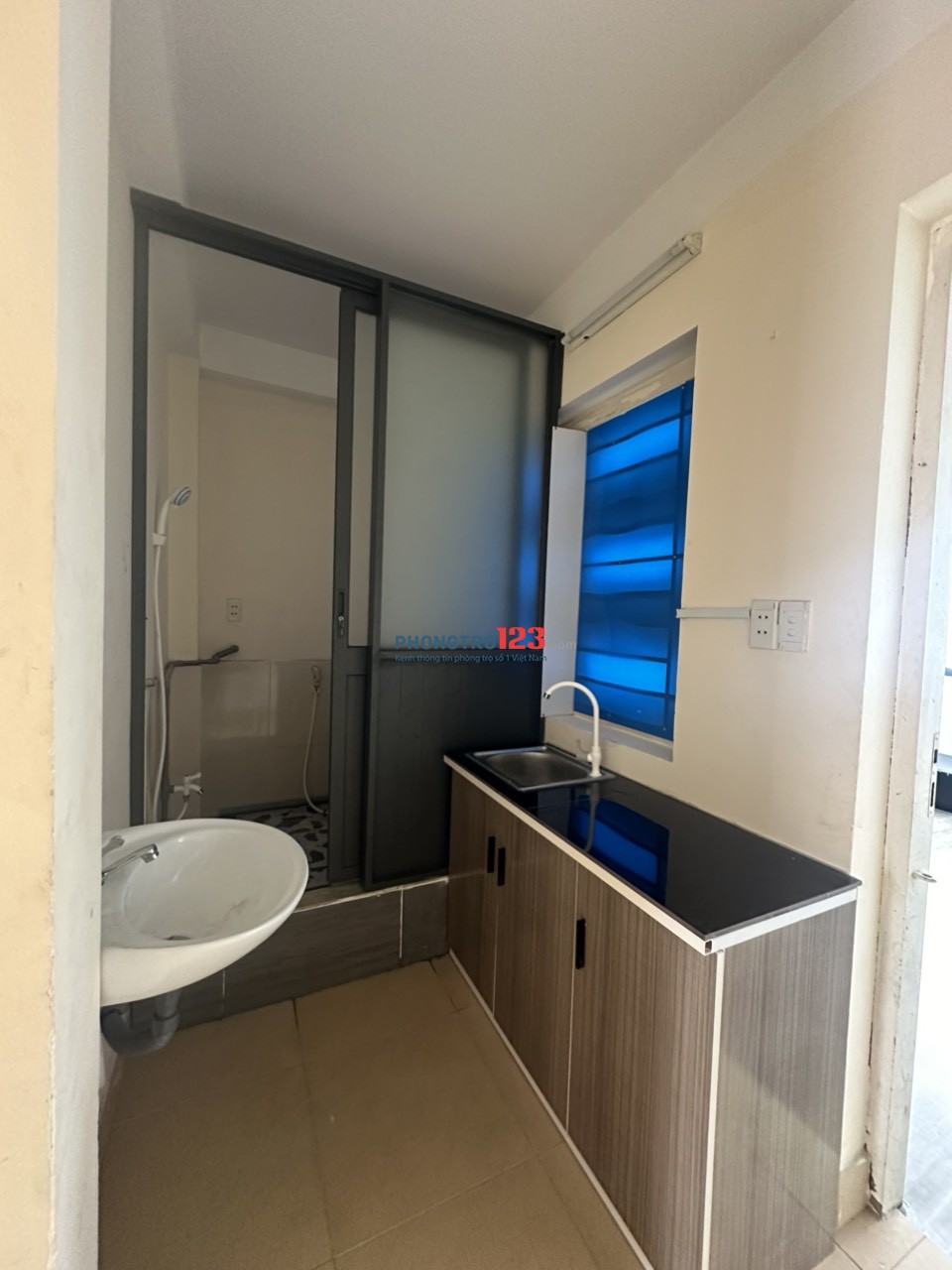 hệ thống KT house ( chính chủ )Khai trương chdv mới:130 CỐNG LỠ F15 TÂN BÌNH_ 3,7tr ( phòng ban c