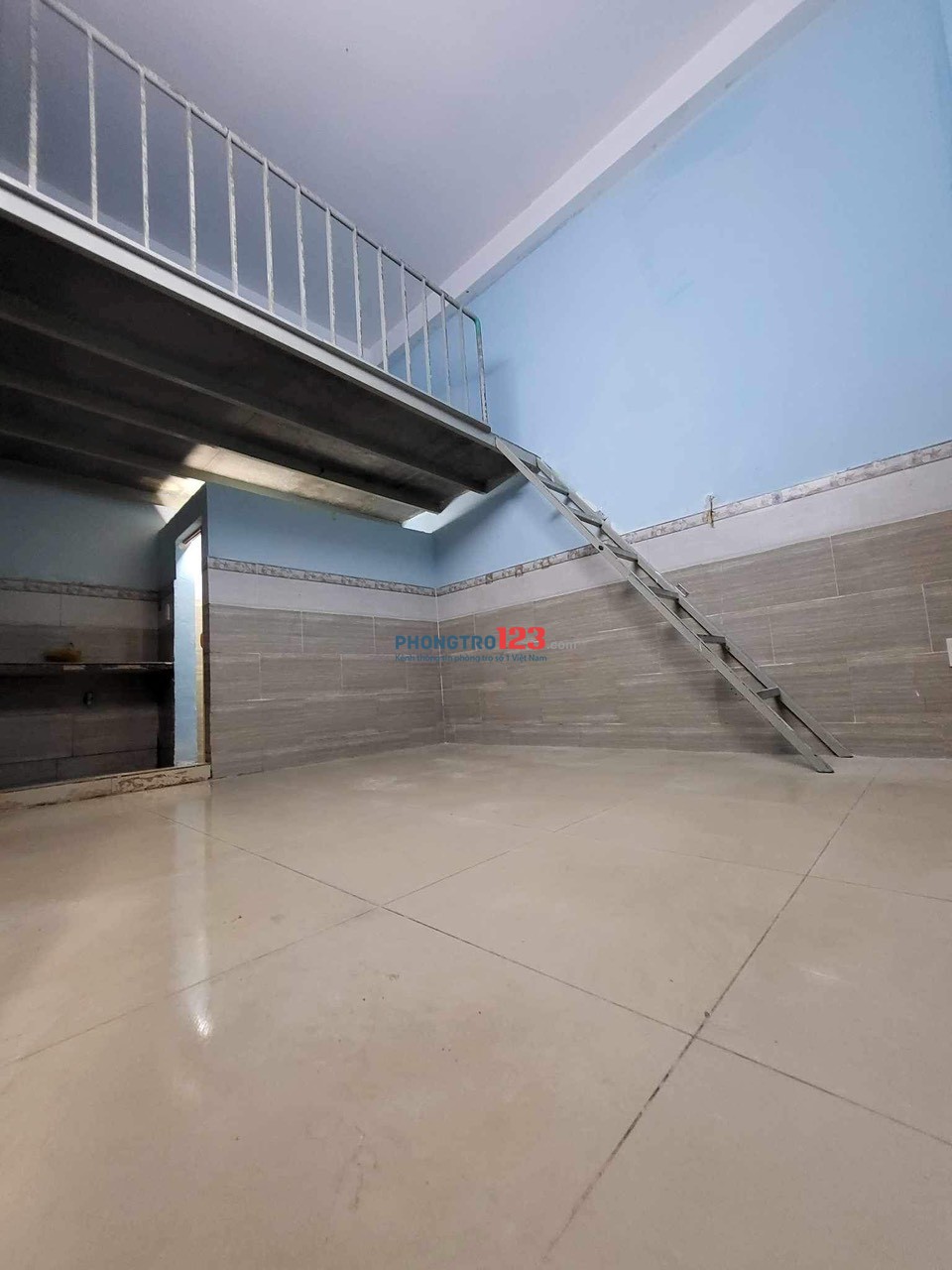 Phòng trọ mới , hiện cho thuê từ ( giá rẻ chỉ bằng phòng cũ nhiều năm): 2.5tr ( có máy lạnh 2,7tr)