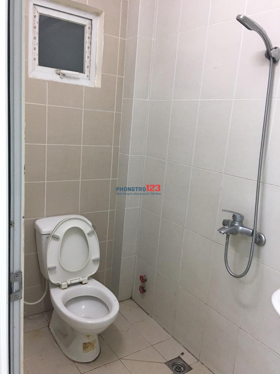 Cho thuê phòng 36m2 tuyệt đẹp, thoáng mát ở lầu 4