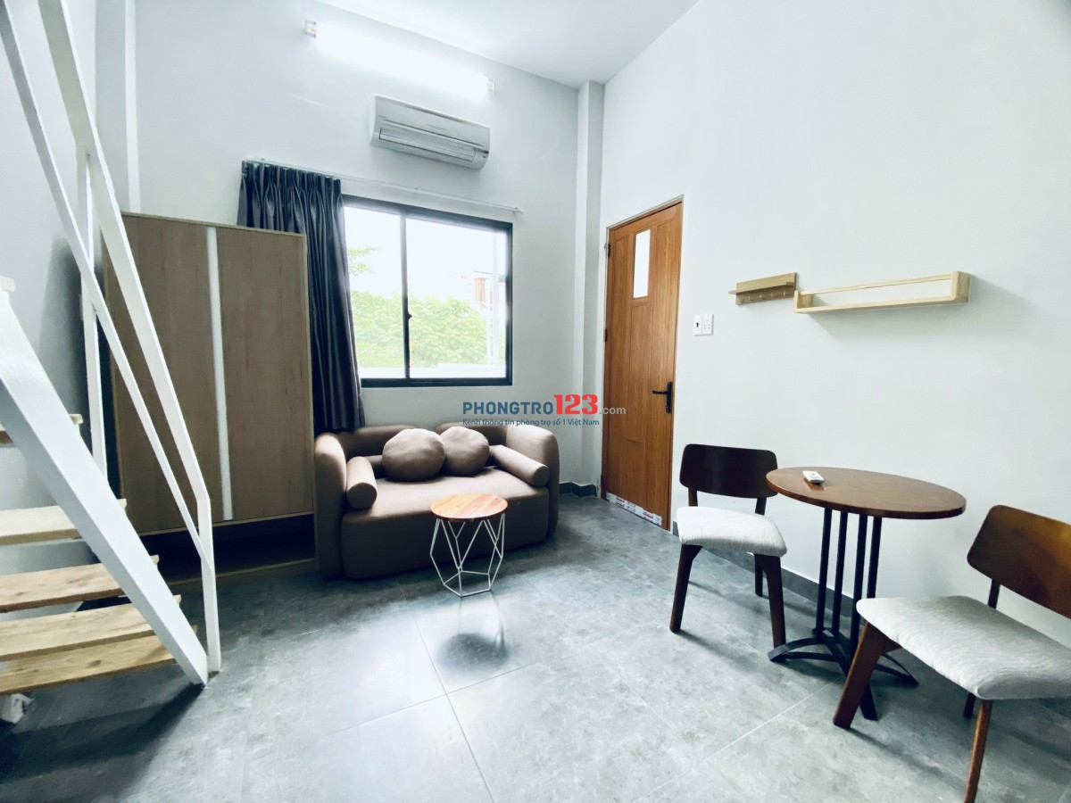 Cho thuê phòng BAN CÔNG CỬA SỔ LỚN ngay cuối Đường 3/2 Quận 11