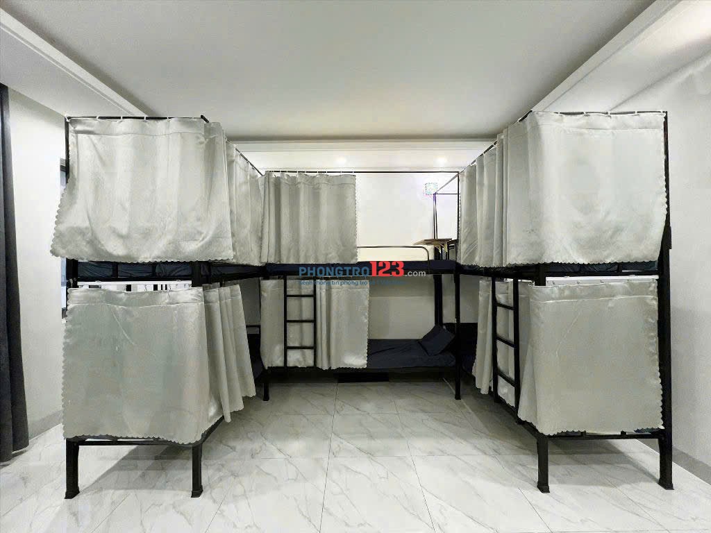 Tìm 2 Nam Ở Ghép, Full nội thất, trống sẵn tại Vạn Phúc City, ưu đãi sinh viên