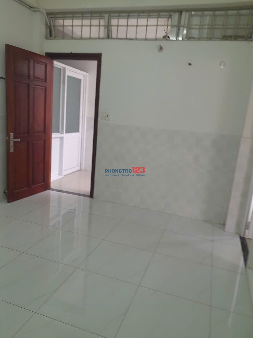 Cho thuê phòng trọ hẻm lớn đường Bùi Đình Túy