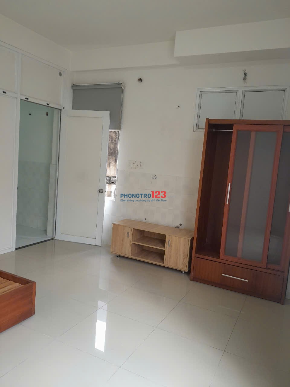 Cho thuê phòng trọ hẻm lớn đường Bùi Đình Túy
