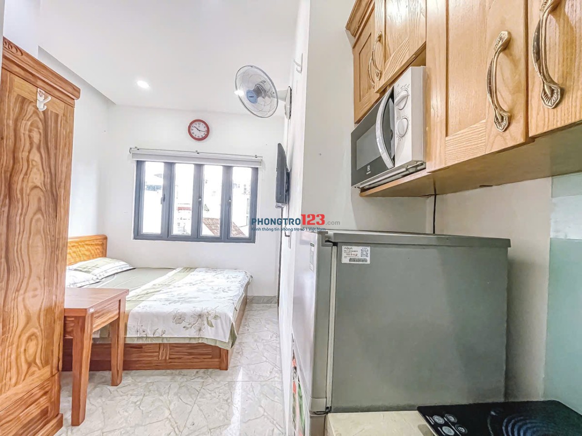 Phòng cho thuê Cách Mạng Tháng Tám Q3 gần Công Trường Dân Chủ thuận tiện đi Học Viện Tài Chính