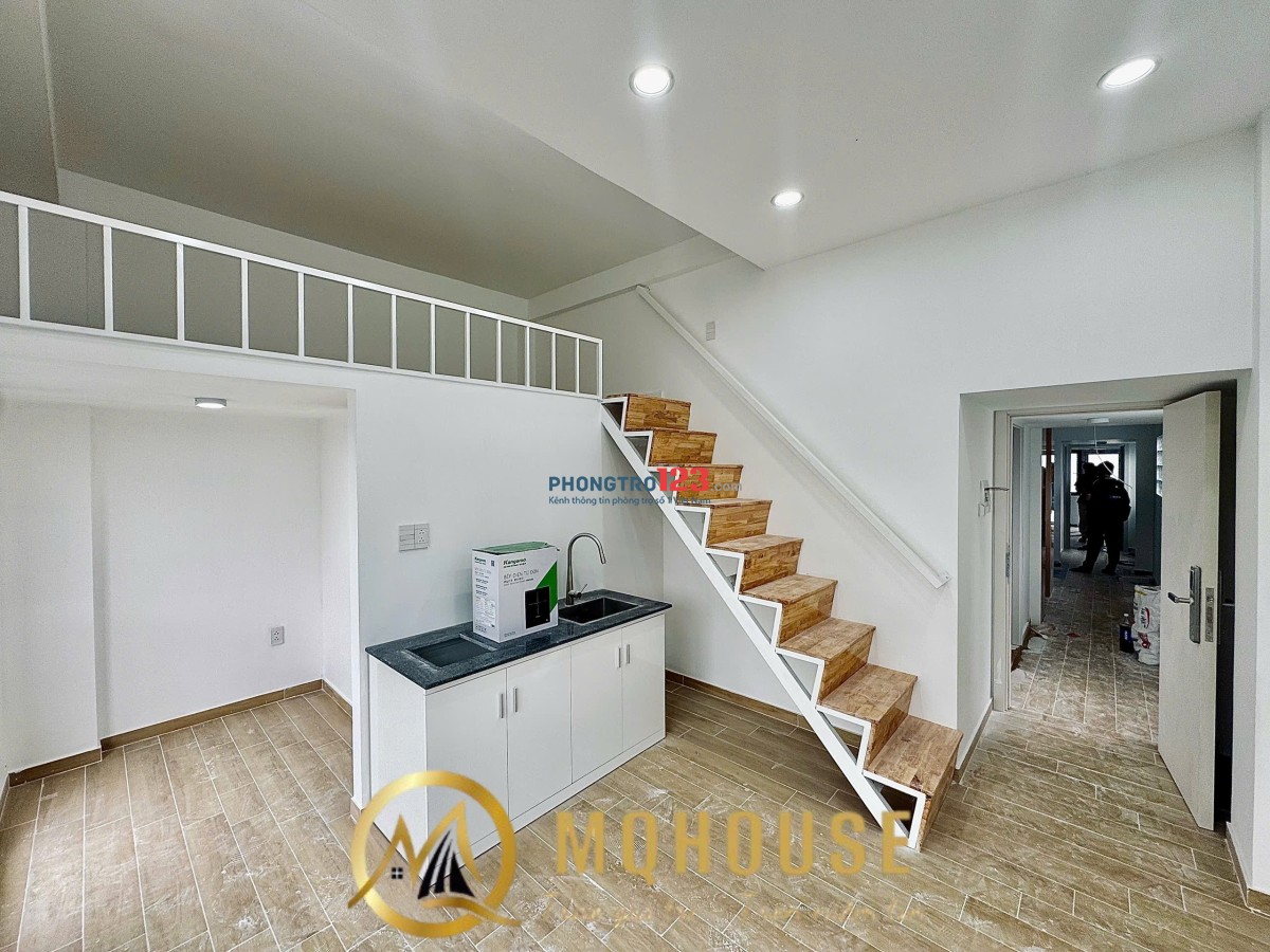 Phòng trọ cho thuê Hai Bà Trưng Q1 30m2 - gần ĐH Kinh Tế đầy đủ nội thất , cửa sổ lớn đón nắng