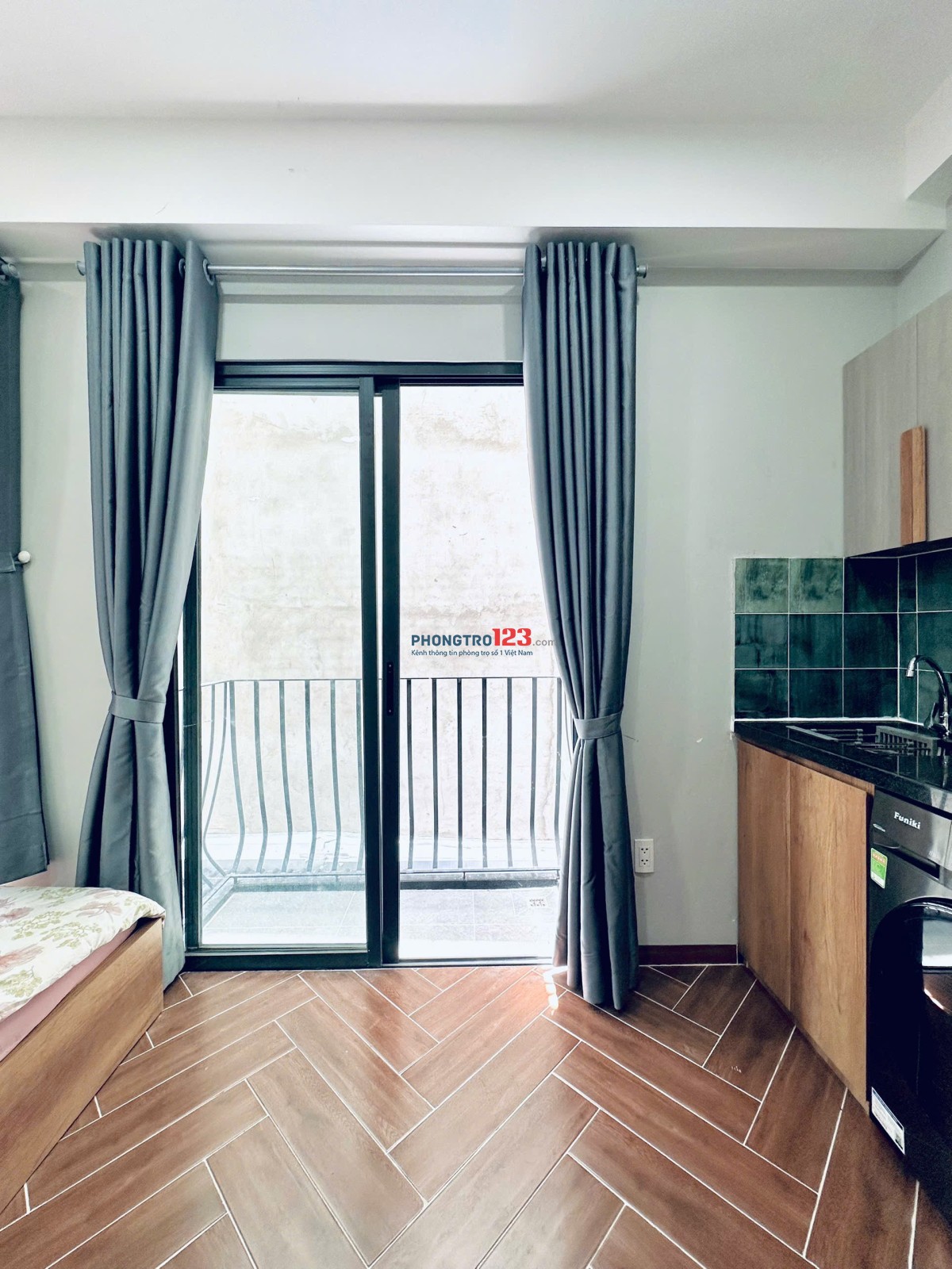 CHDV MỚI 100% NHÀ THANG MÁY BAN CÔNG RIÊNG CỰC KỲ THOÁNG