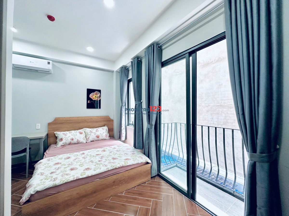 CHDV MỚI 100% NHÀ THANG MÁY BAN CÔNG RIÊNG CỰC KỲ THOÁNG