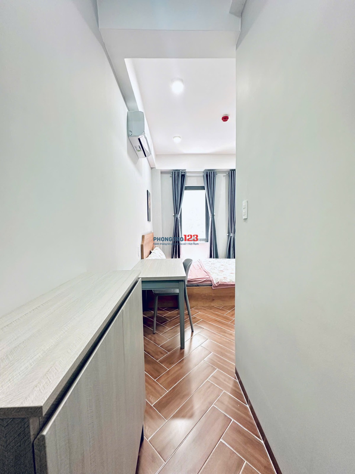 CHDV MỚI 100% NHÀ THANG MÁY BAN CÔNG RIÊNG CỰC KỲ THOÁNG