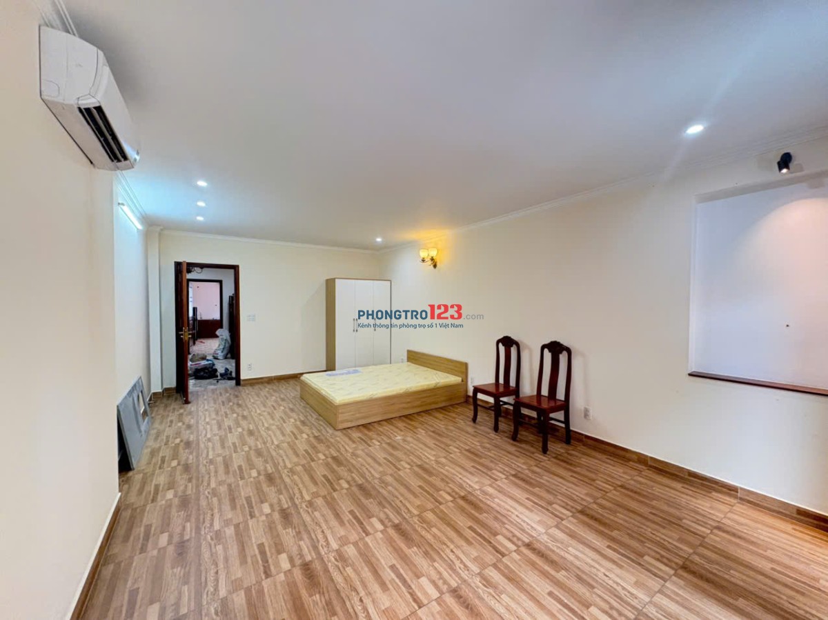 Cho thuê phòng mới 100% full nội thất ngay Nguyễn Duy Trinh, ban công, cửa sổ trời