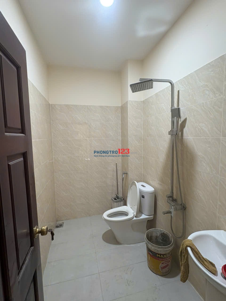  Cho thuê phòng mới 100% full nội thất ngay Nguyễn Duy Trinh, ban công, cửa sổ trời