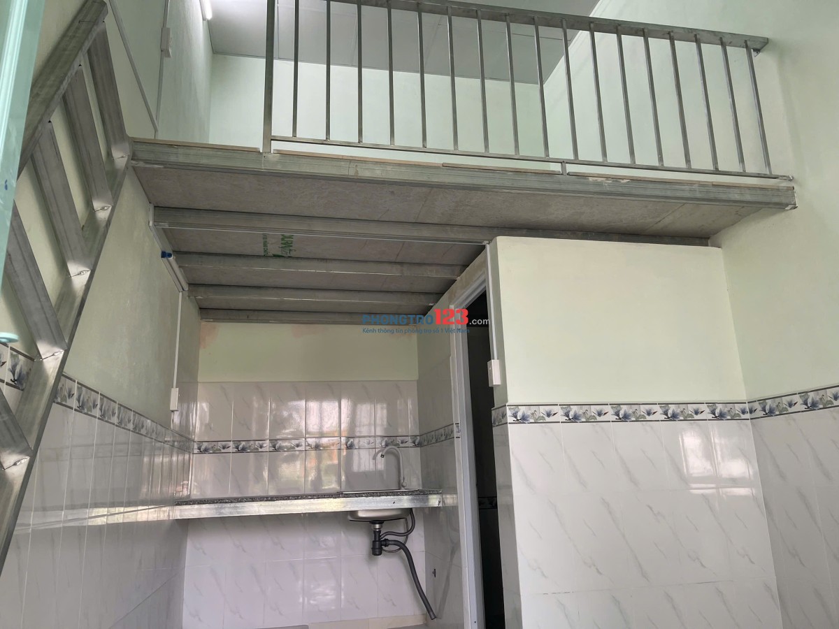 Cho thuê phòng 25m2 mới xây 100%, có gác lững tại 492 Ca Văn Thỉnh
