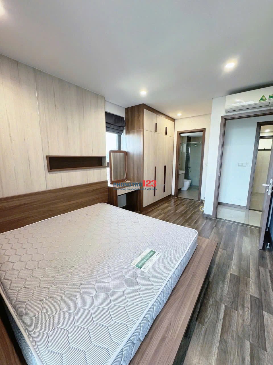 Satra Eximland, Phan Đăng Lưu, Phú Nhuận: 101m2, 2p ngủ lớn, 18tr/th