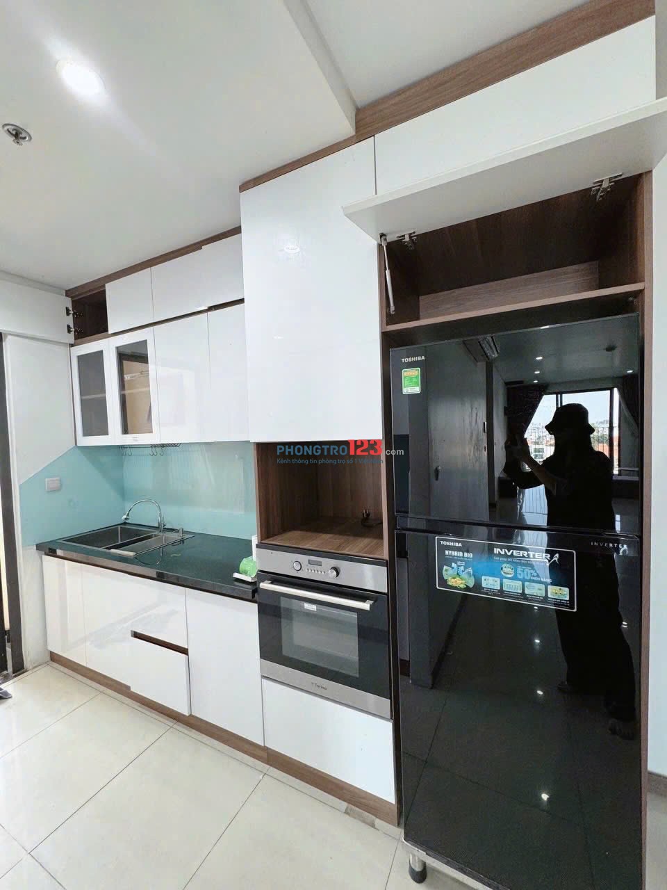 Satra Eximland, Phan Đăng Lưu, Phú Nhuận: 101m2, 2p ngủ lớn, 18tr/th