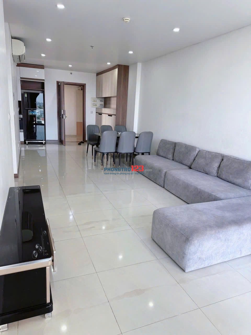 Satra Eximland, Phan Đăng Lưu, Phú Nhuận: 101m2, 2p ngủ lớn, 18tr/th