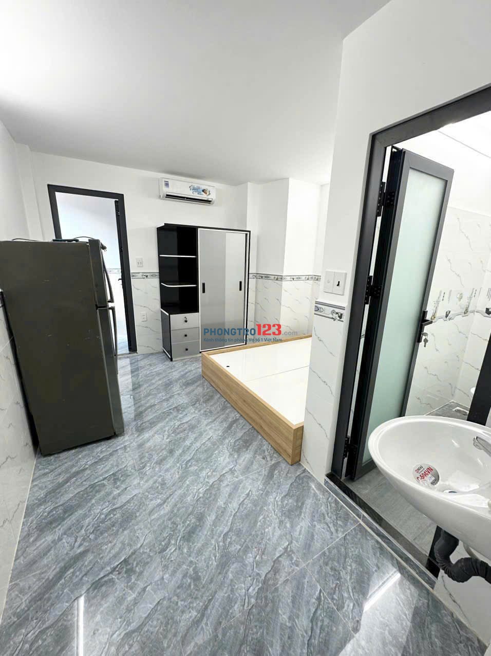 Căn Hộ 1PN Tách Bếp Ban Công _ Có Hồ Bơi, Nơ Trang Long Gần Chợ Nguyễn Xí