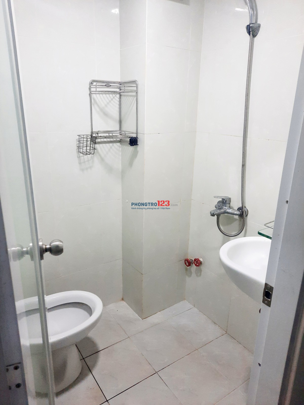 Cho Thuê Phòng Q10.fuff nội thất.cửa sổ ban công.mới keng.3tr5