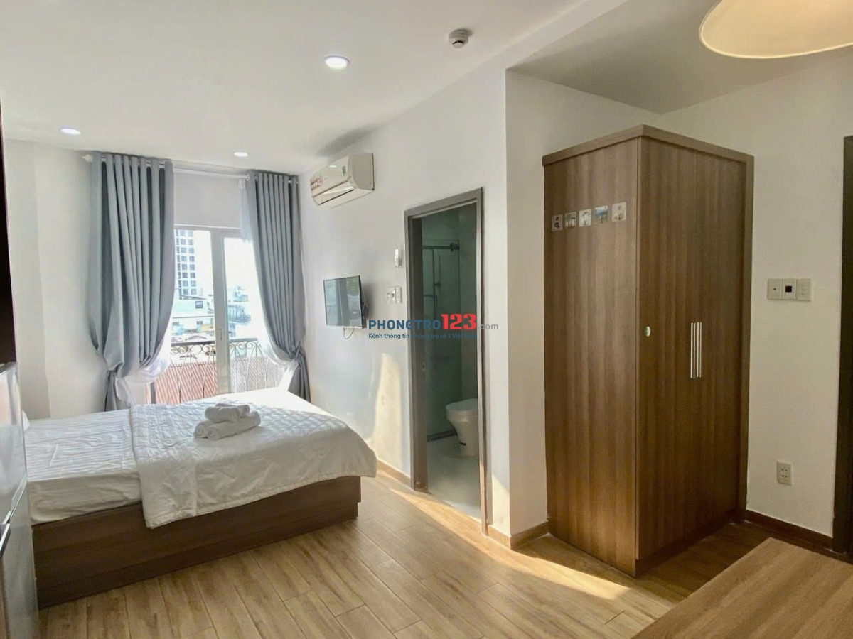 Cho thuê căn hộ Studio Ban công Q1 gần nhà thờ Tân Định, chợ Tân Định, cầu Kiệu