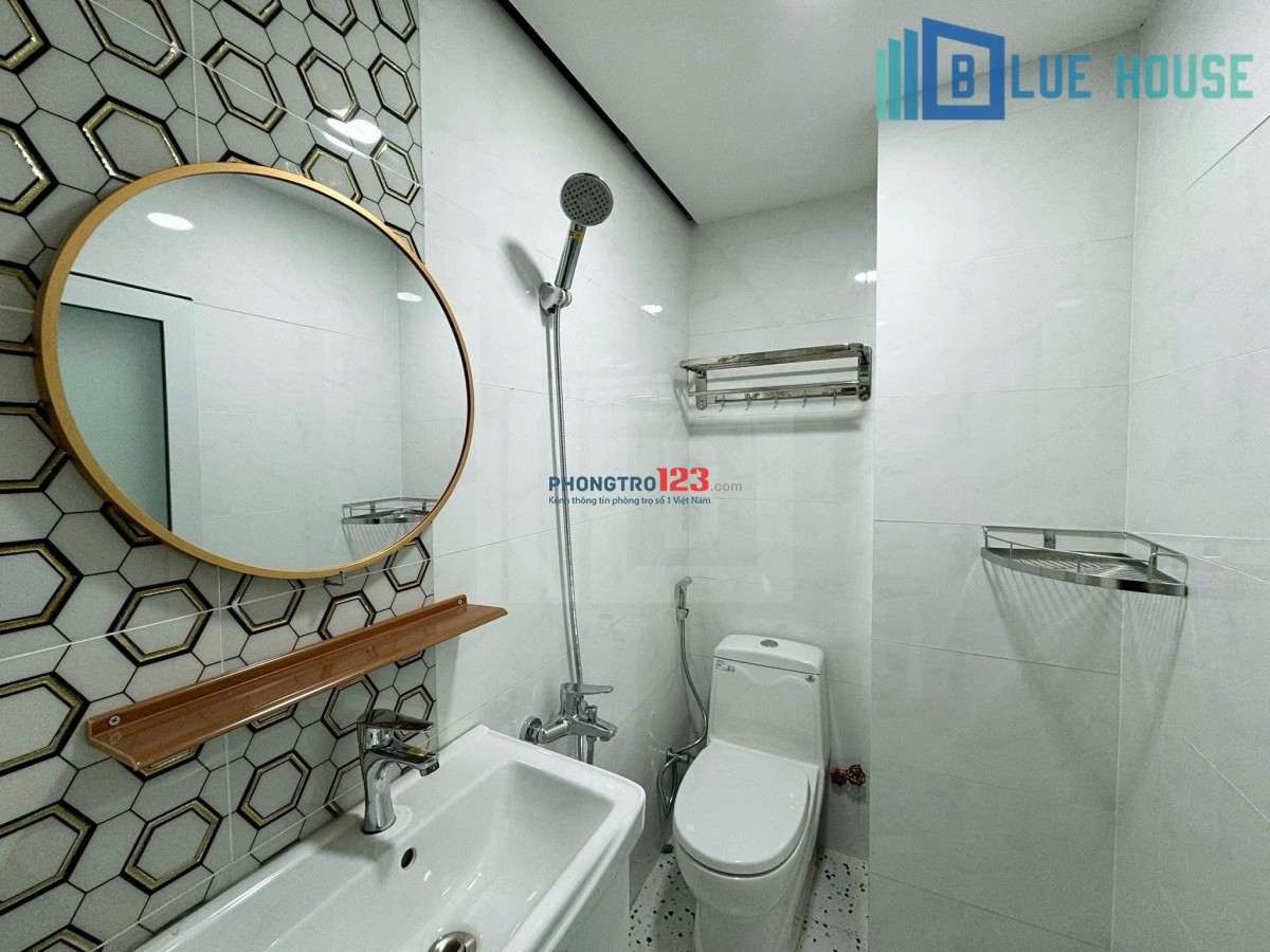 TRỐNG SẴN PHÒNG Ở 1-2 NGỪOI GẦN TRƯỜNG ĐẠI HỌC VĂN HIẾN & ĐẠI HỌC CÔNG THƯƠNG