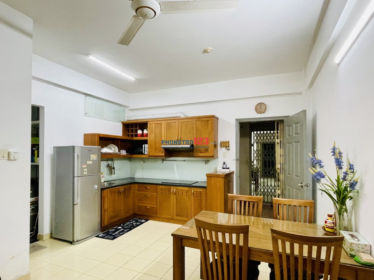 Chính chủ cho thuê căn hộ CC Gia Phú 2PN full nội thất