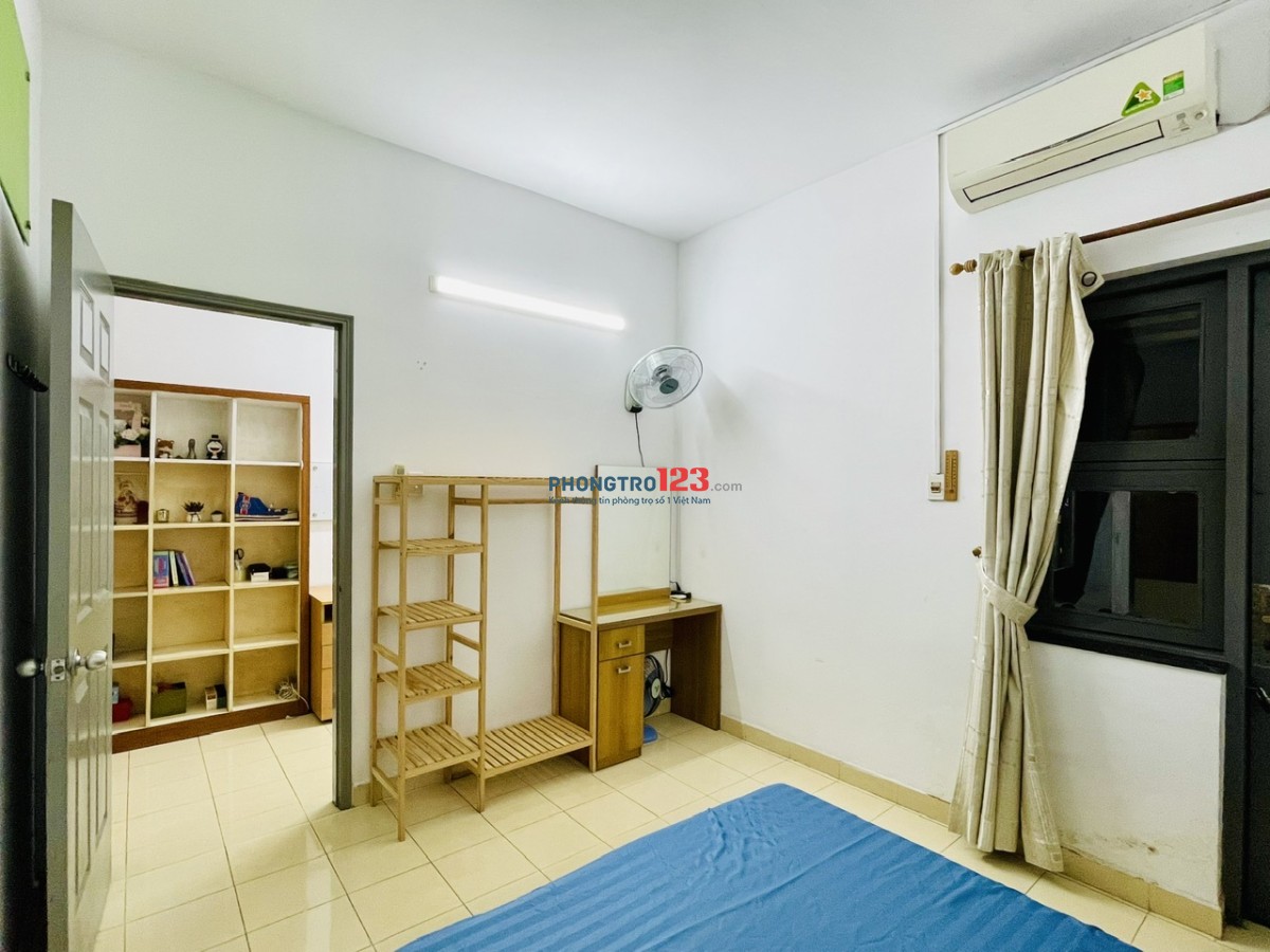 Chính chủ cho thuê căn hộ CC Gia Phú 2PN full nội thất