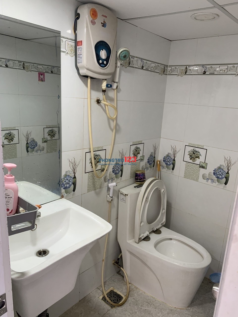 PHÒNG DUPLEX BAN CÔNG TO – GẦN CHỢ HOÀNG HOA THÁM – TÂN BÌNH