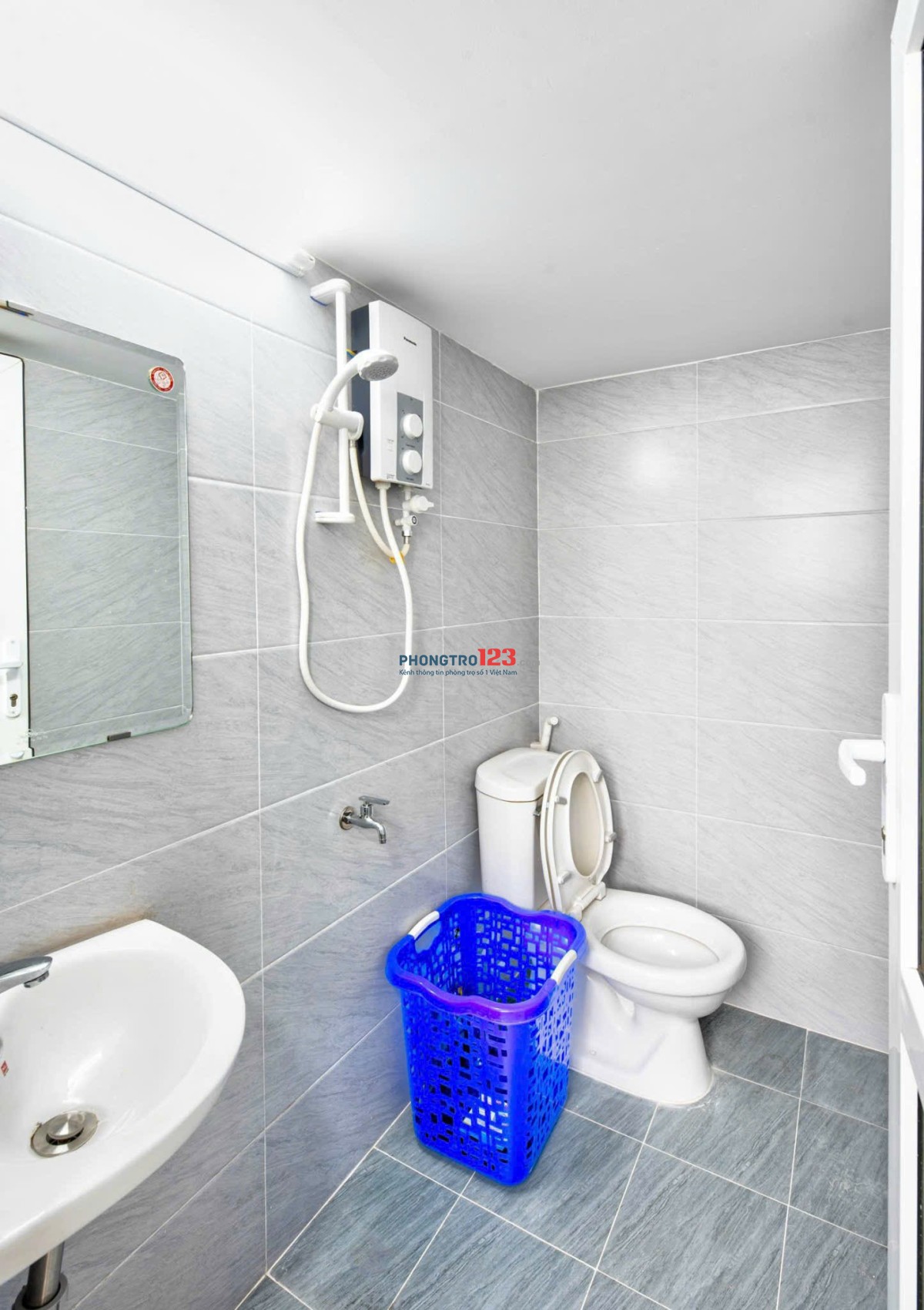 Cho thuê phòng gác cao, bancong, cửa sổ lớn, full nội thất_Bình Thạnh, gần Văn Lang, IUH