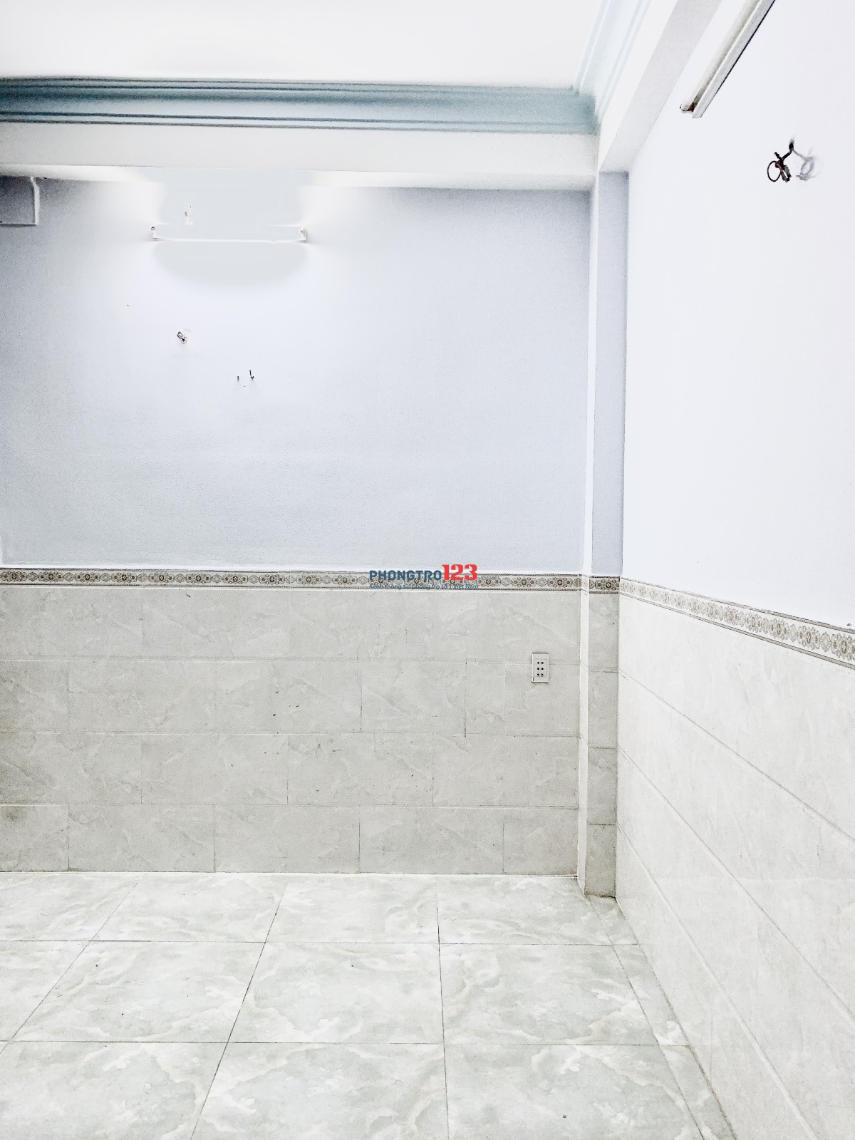 Nhà mới cho thuê phòng, gần sân banh cây sộp, Nguyễn Văn Quá - CViên PMQTrung