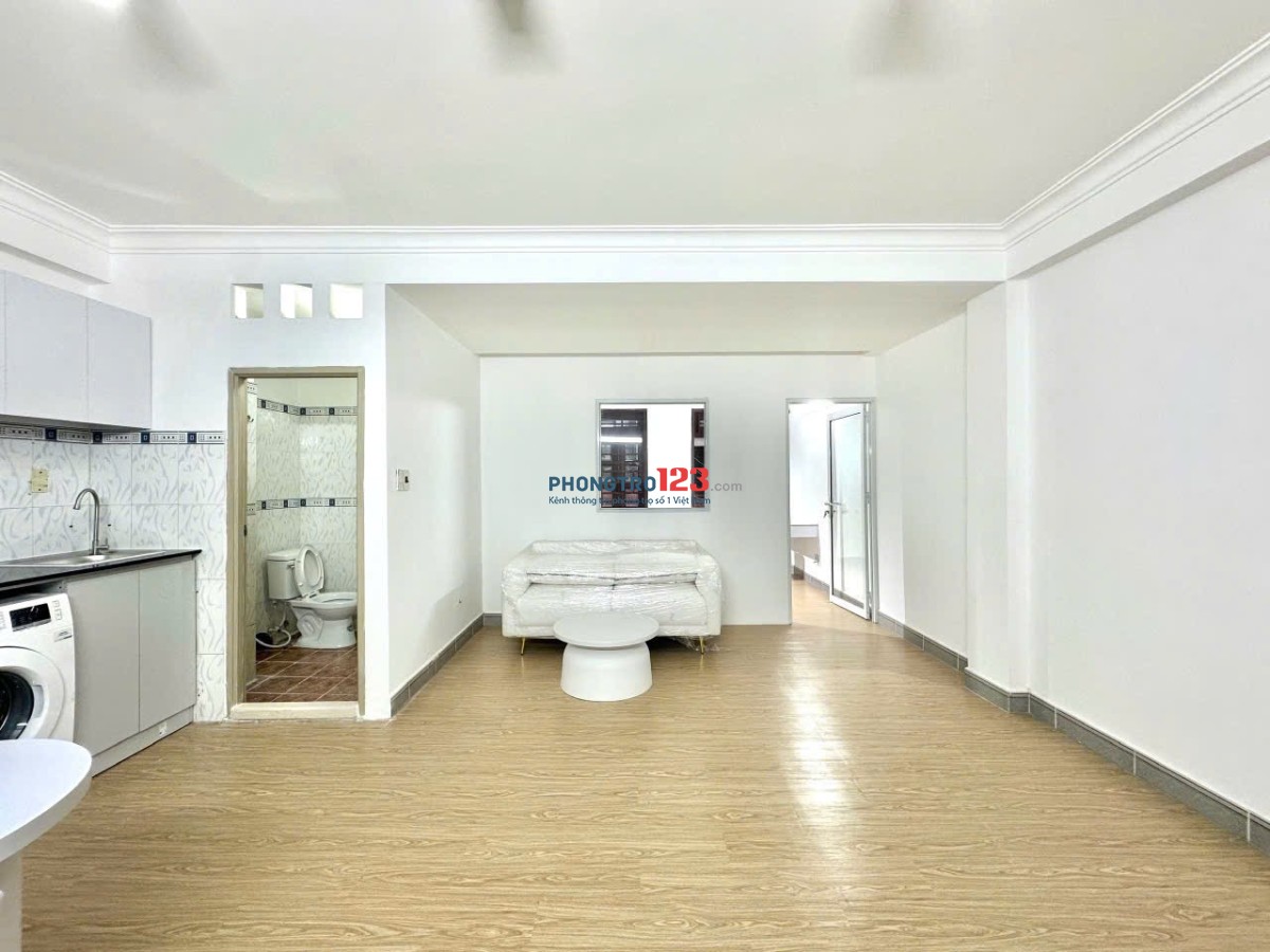 Cho Thuê Căn Hộ 1 Phòng Ngủ Ban Công 50m2 Ngay Ngã Tư Bảy Hiền Giá Hạt Dẻ