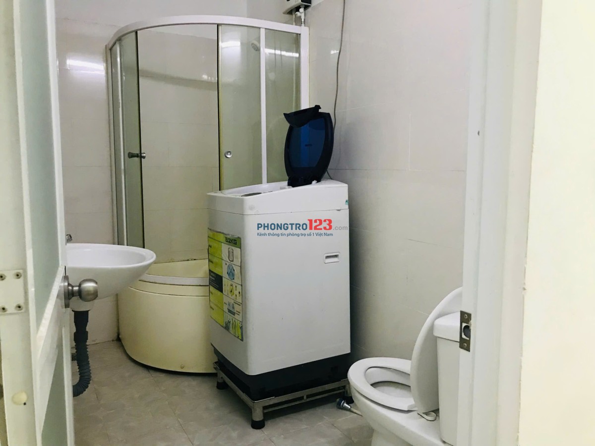 Trống phòng 35m2 full nội thất, Bancol thoáng Mê Linh, quận Bình Thạnh, gần Quận 1, Hàng xanh