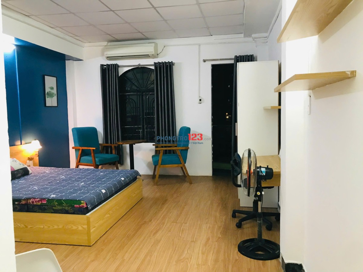 Trống phòng 35m2 full nội thất, Bancol thoáng Mê Linh, quận Bình Thạnh, gần Quận 1, Hàng xanh