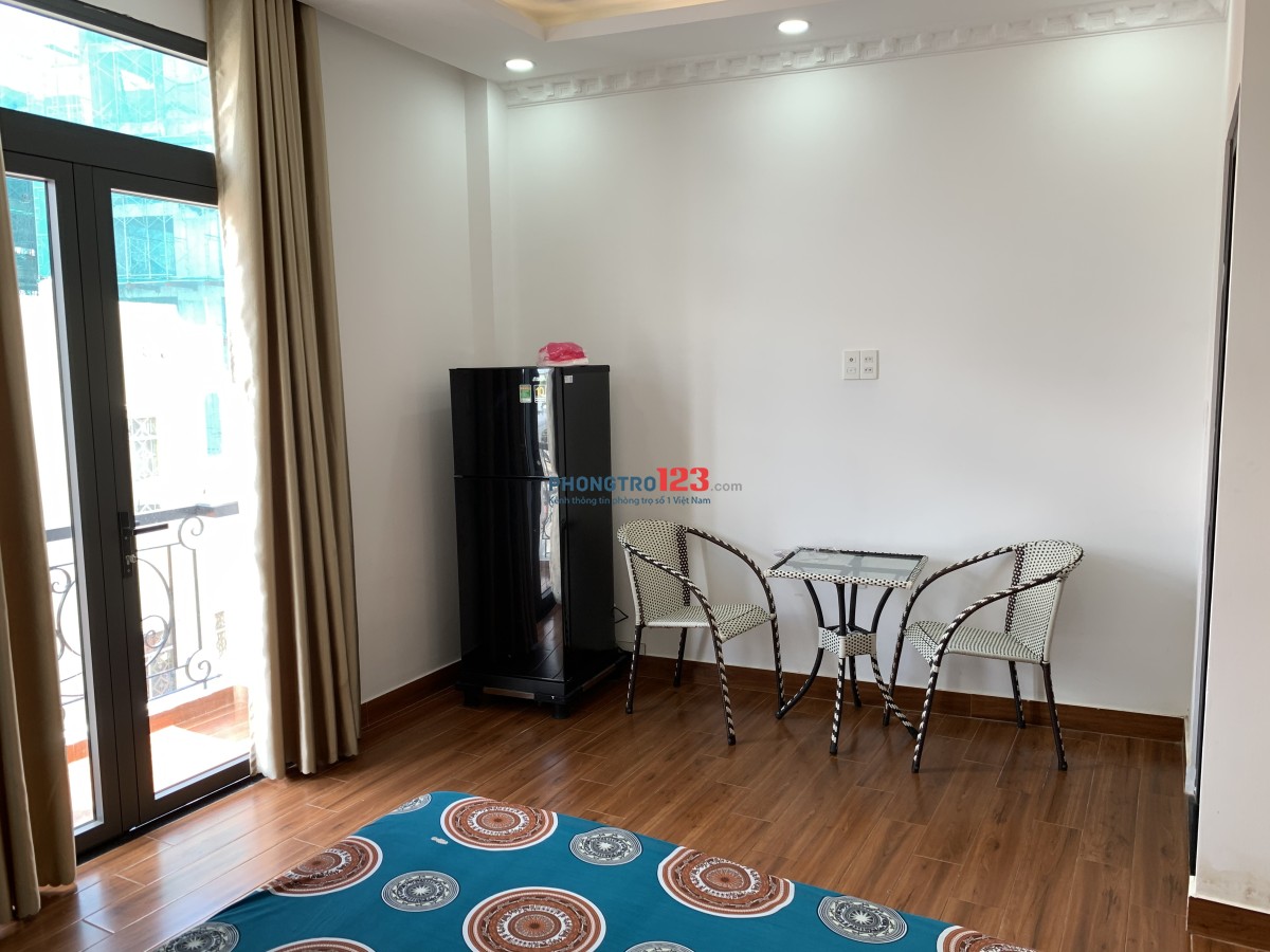 phòng cao cấp, gần sân bay, gần nhiều trường đại học,ngay trung tâm