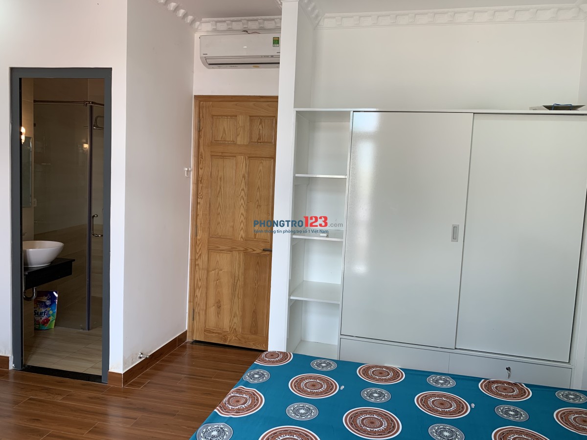phòng cao cấp, gần sân bay, gần nhiều trường đại học,ngay trung tâm