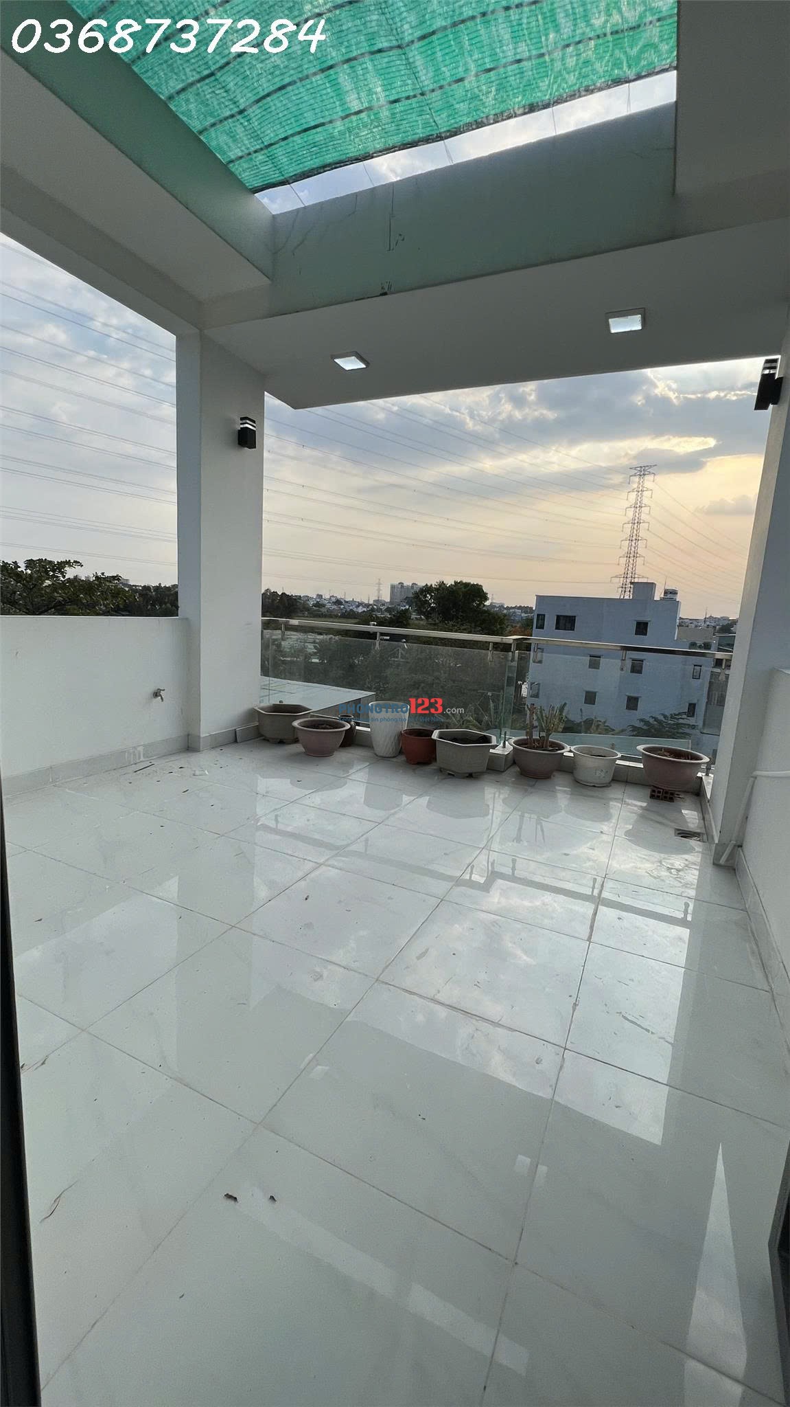 Chính chủ cho thuê Phòng Ban Công Tách bếp đầy Đủ Nội Thất Giá 4tr