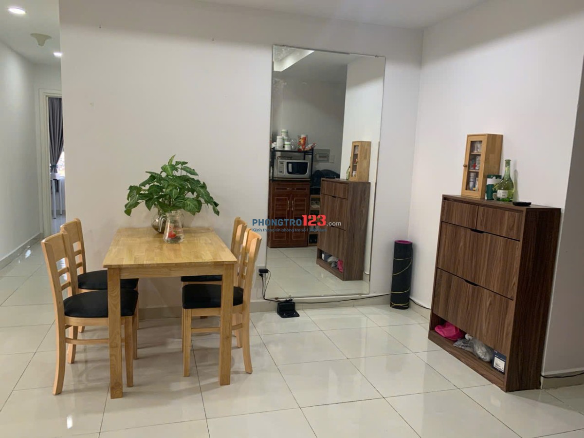 Cho thuê chung cư Khuông Việt cạnh Đầm Sen, căn góc 94m2 3PN