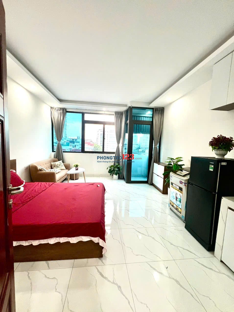 Một slot cuối cùng ngõ 82 Yên Lãng phòng studio 27m2 Full nội thất , máy giặt riêng, điều hoà
